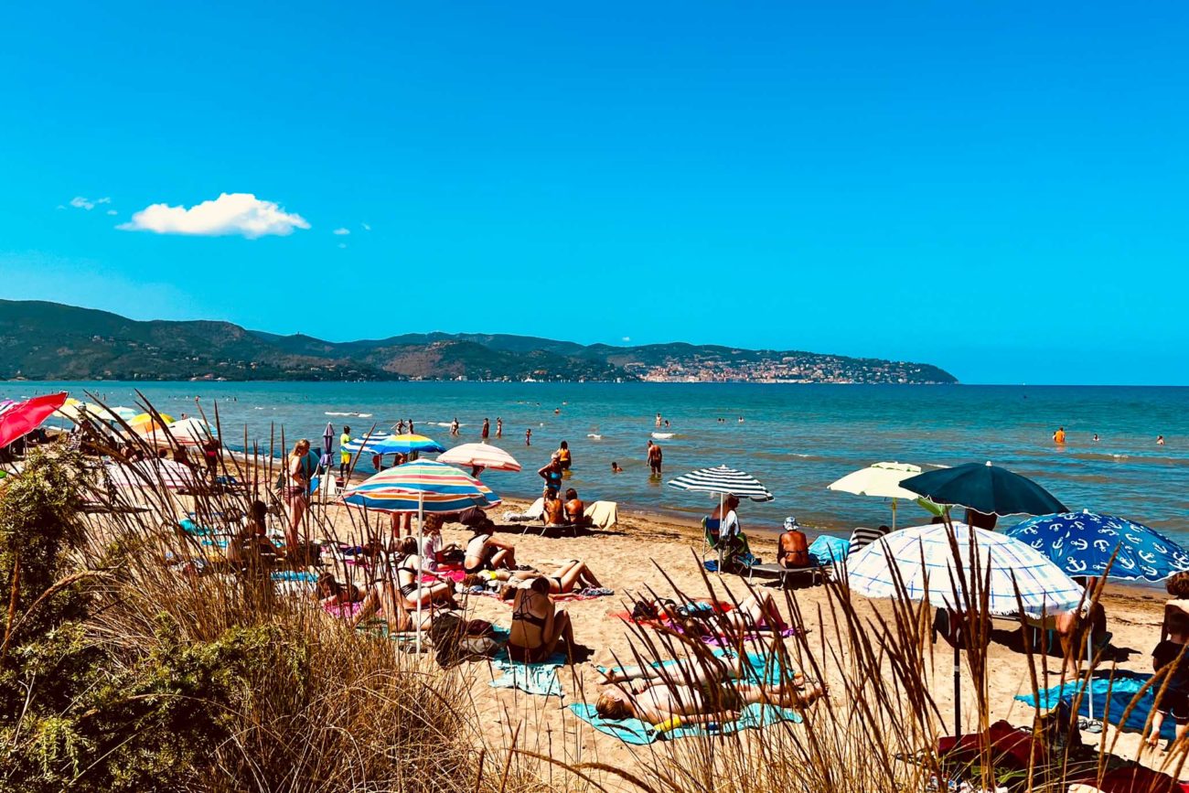 Spiaggia fronte campeggio